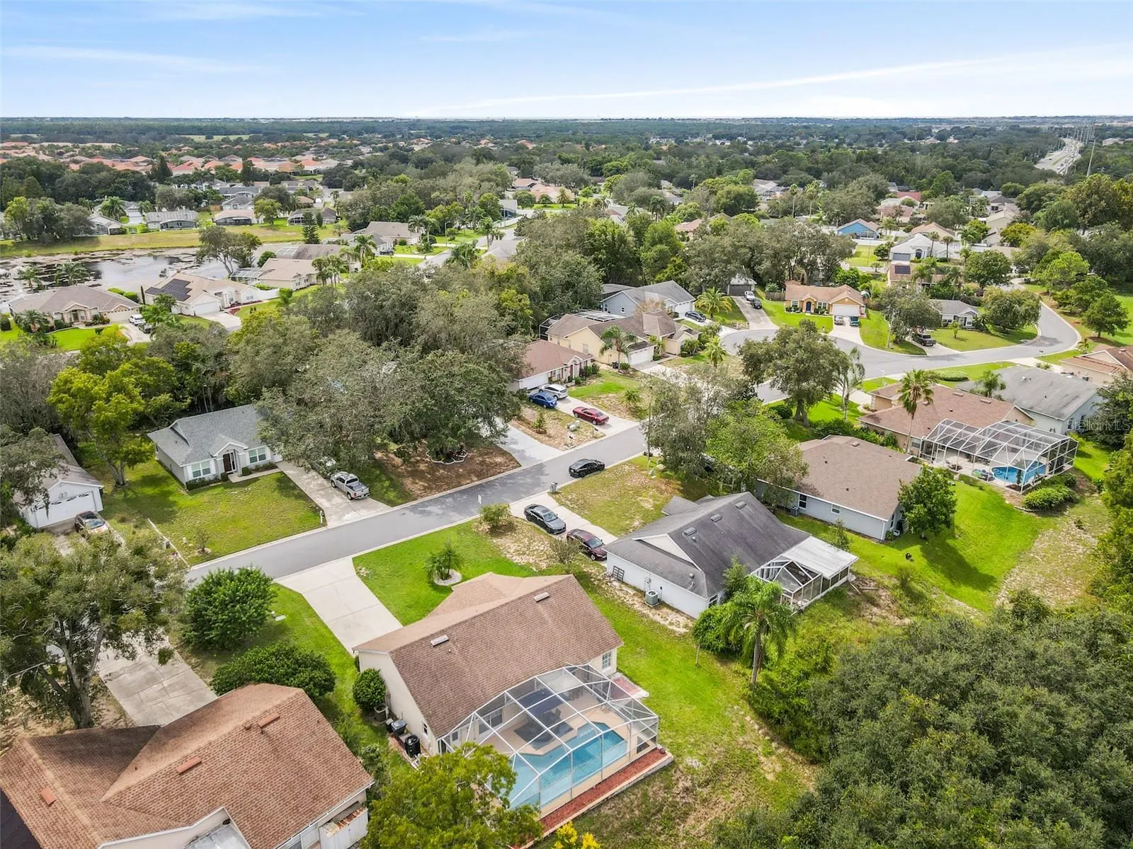324 PINE LAKE VIEW DR