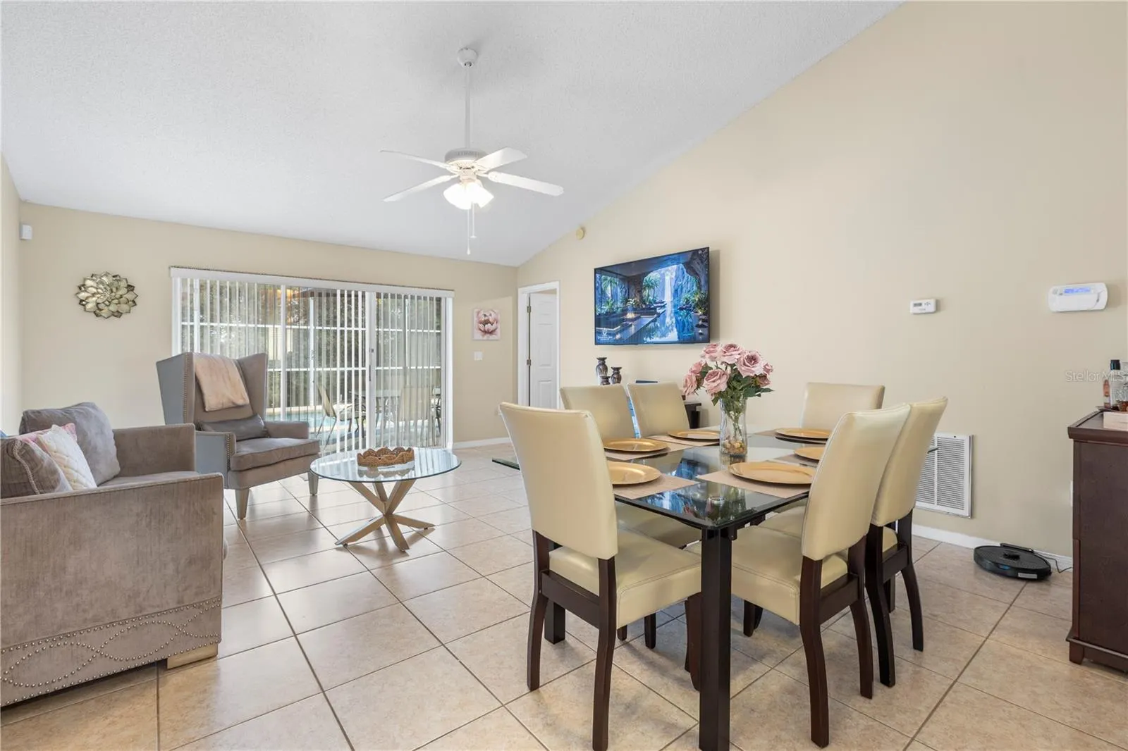 324 PINE LAKE VIEW DR