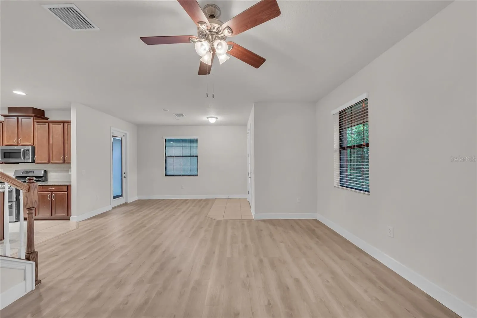 5824 VILLAGE CENTER DR