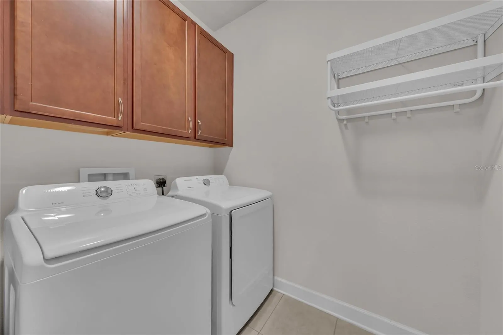 5824 VILLAGE CENTER DR