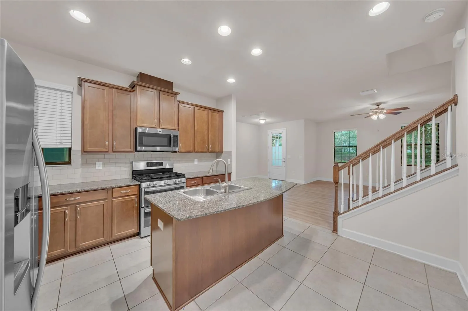 5824 VILLAGE CENTER DR