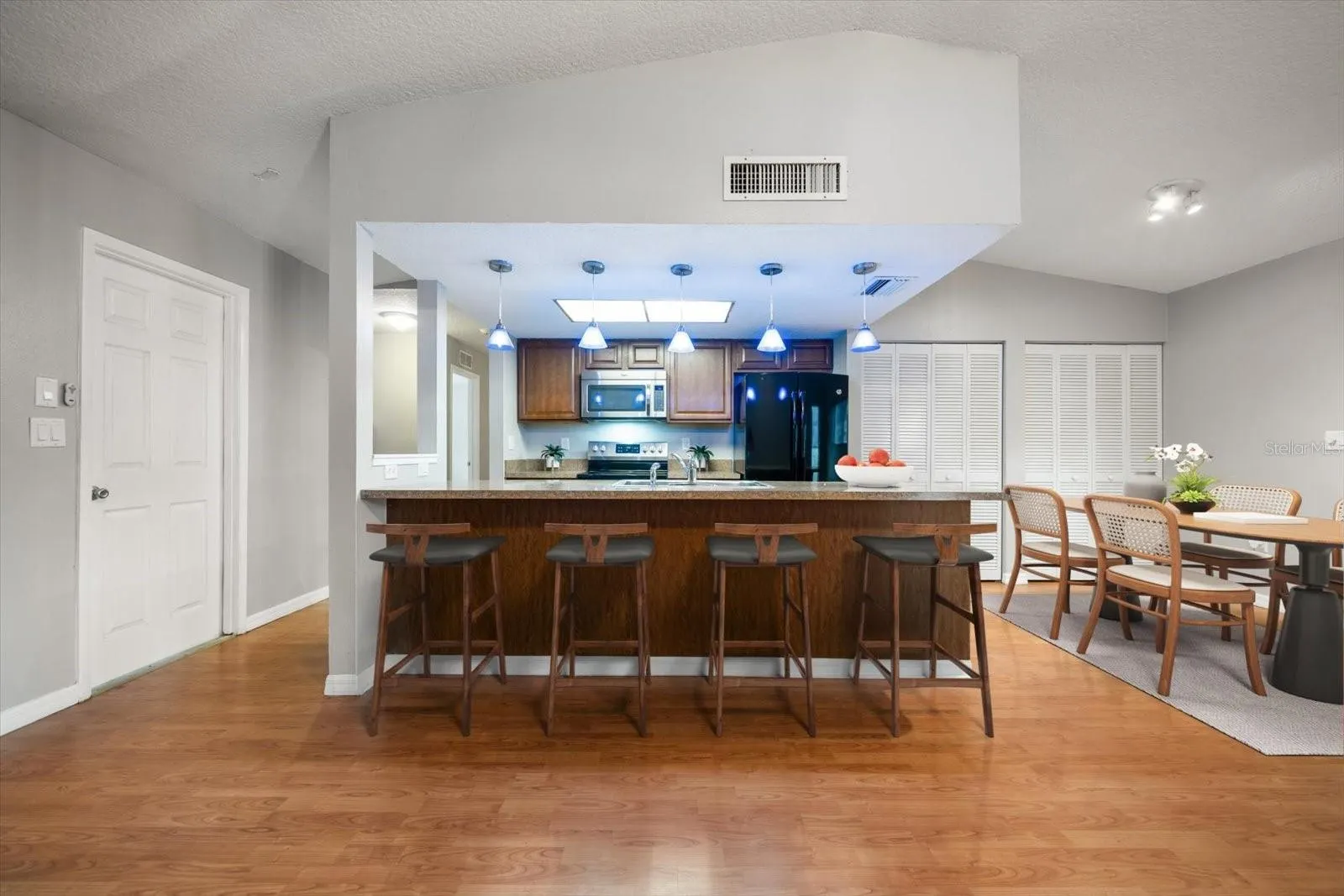 2239 BEACON POINT BLVD
