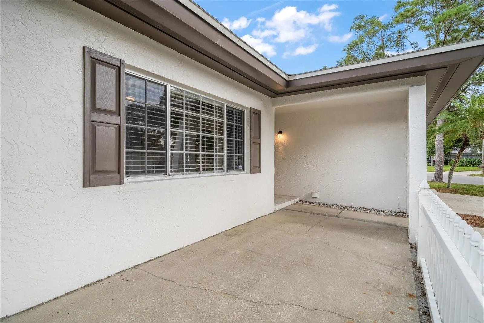 2239 BEACON POINT BLVD