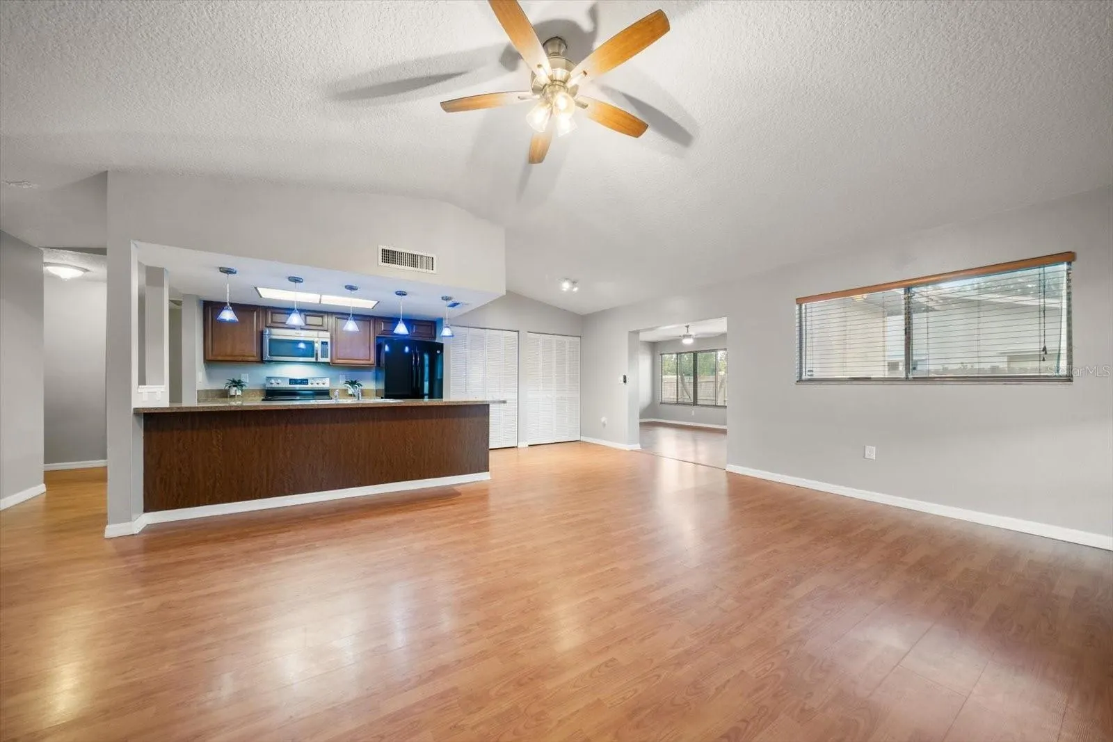 2239 BEACON POINT BLVD