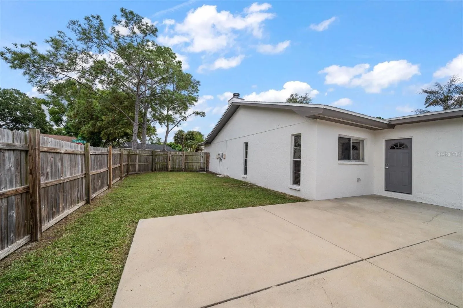 2239 BEACON POINT BLVD