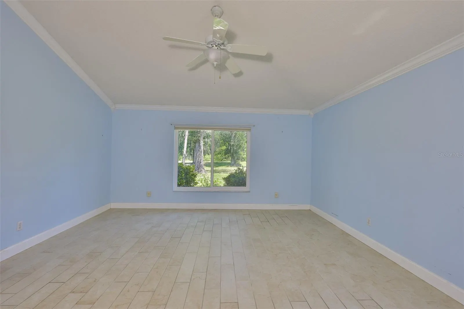 315 CALOOSA WOODS LN