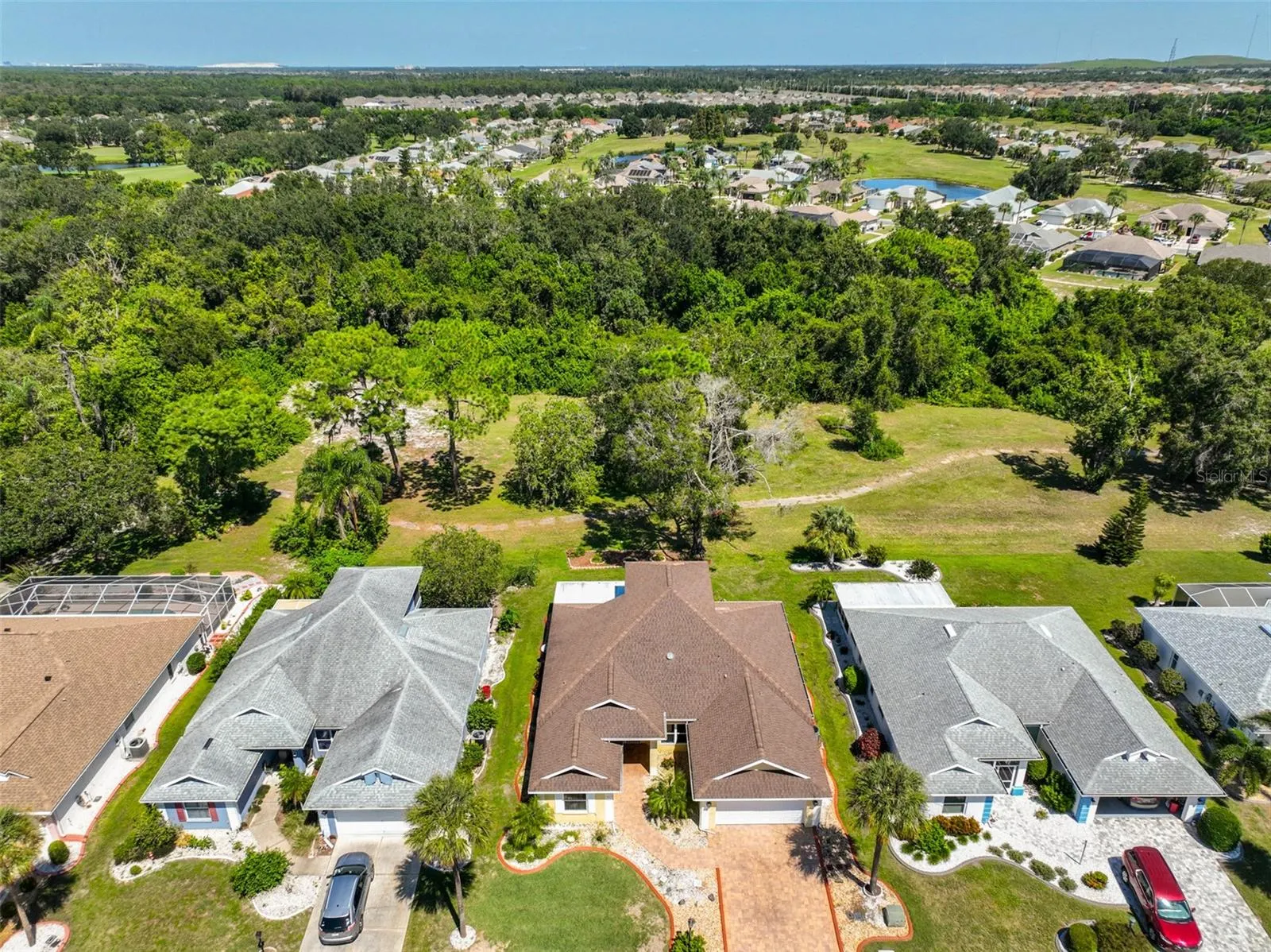 315 CALOOSA WOODS LN