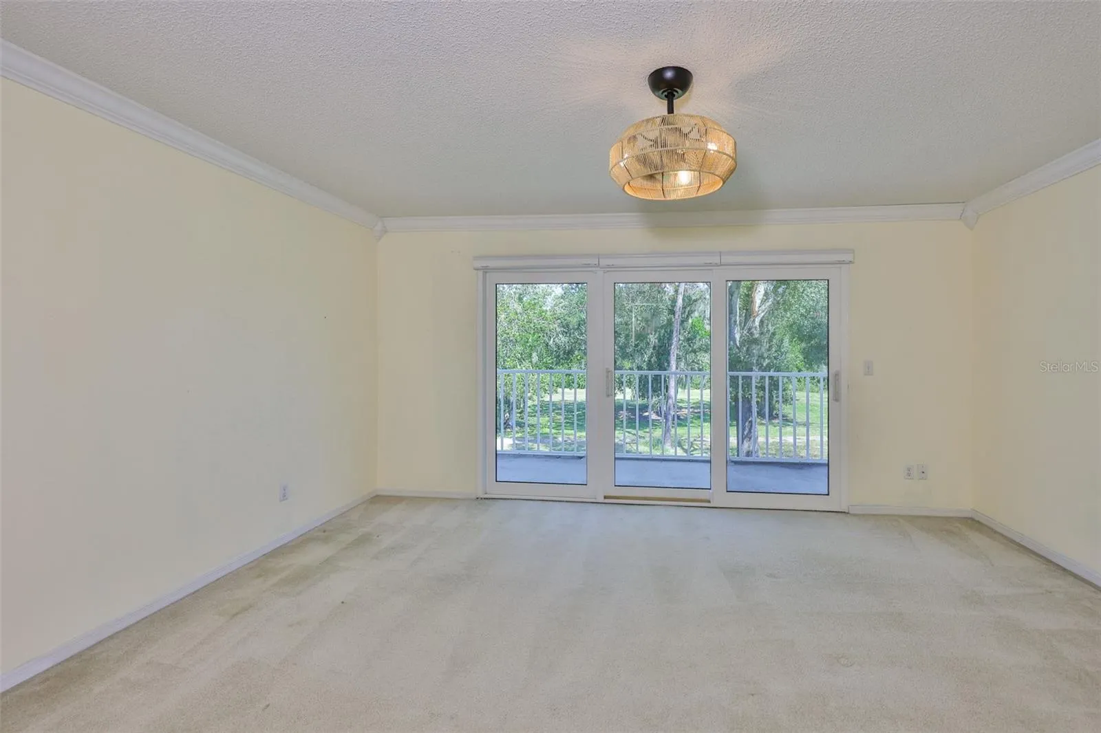 315 CALOOSA WOODS LN