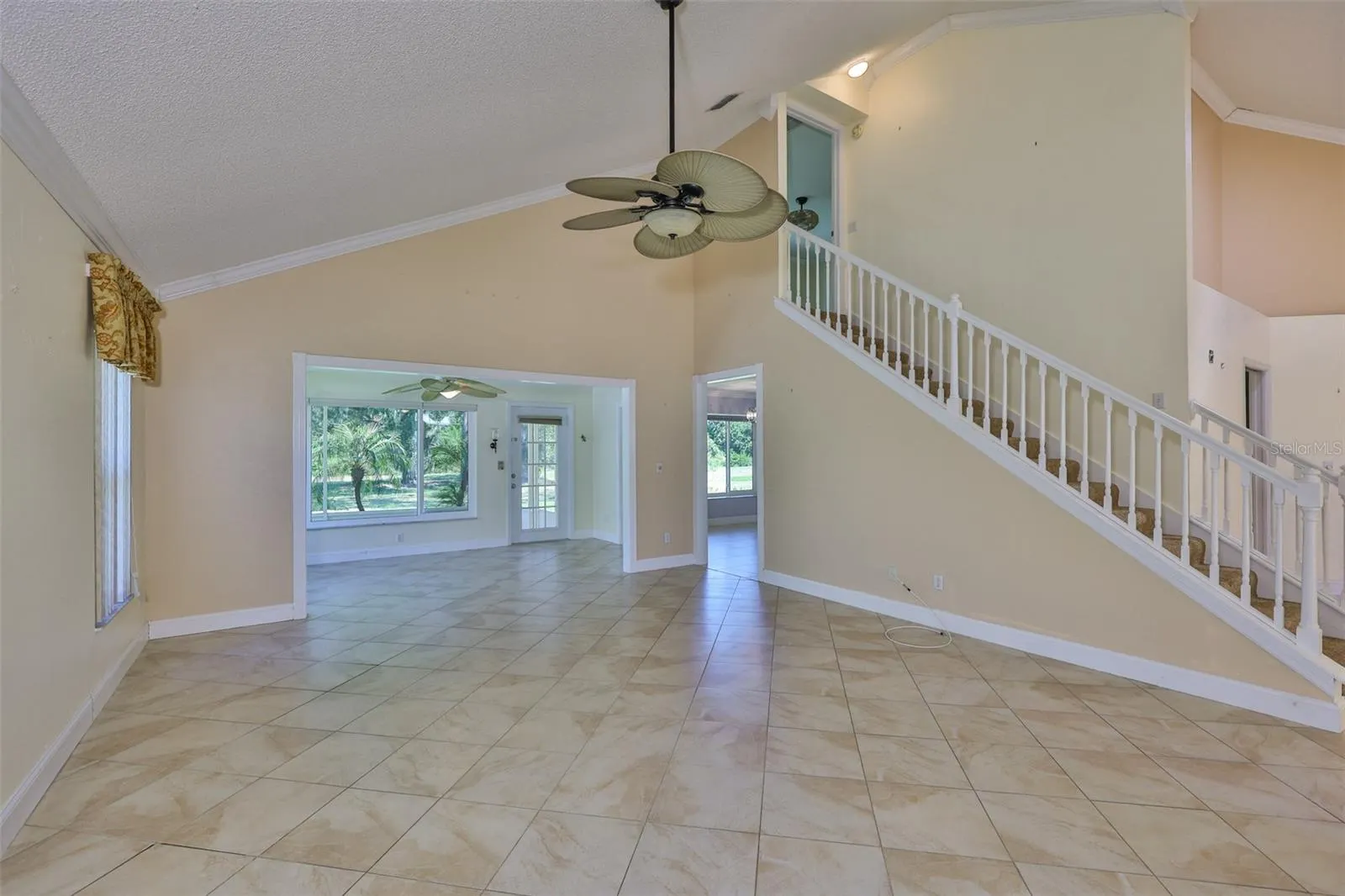315 CALOOSA WOODS LN