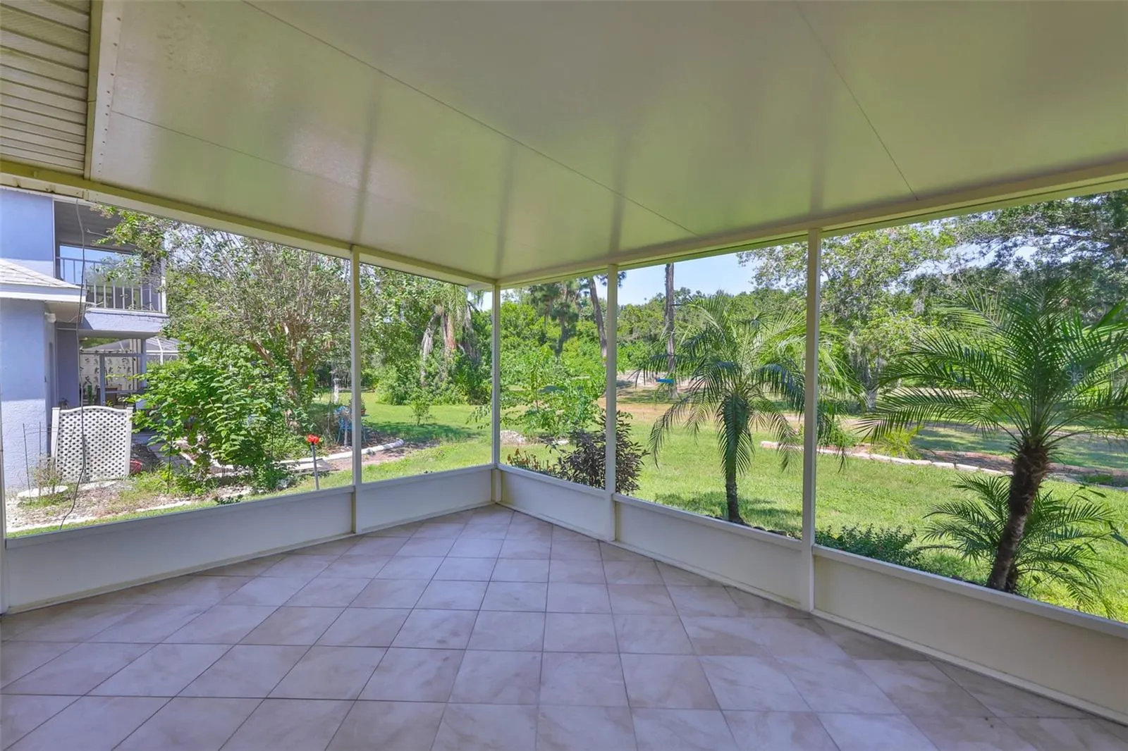 315 CALOOSA WOODS LN