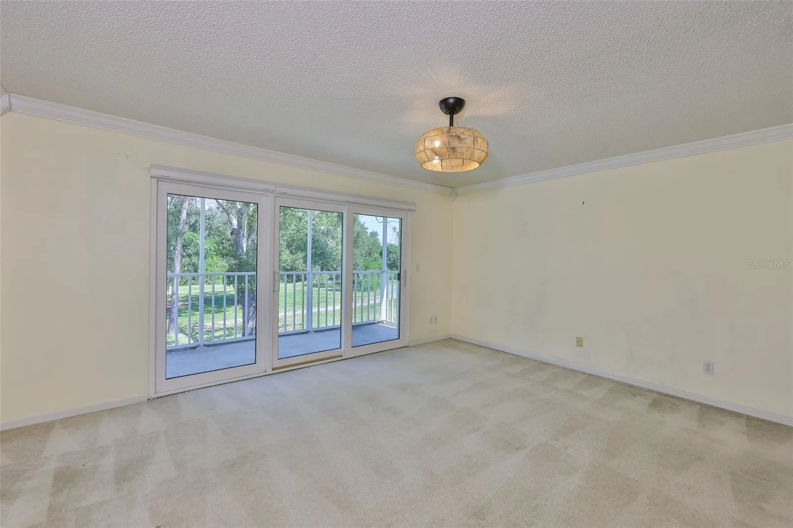 315 CALOOSA WOODS LN