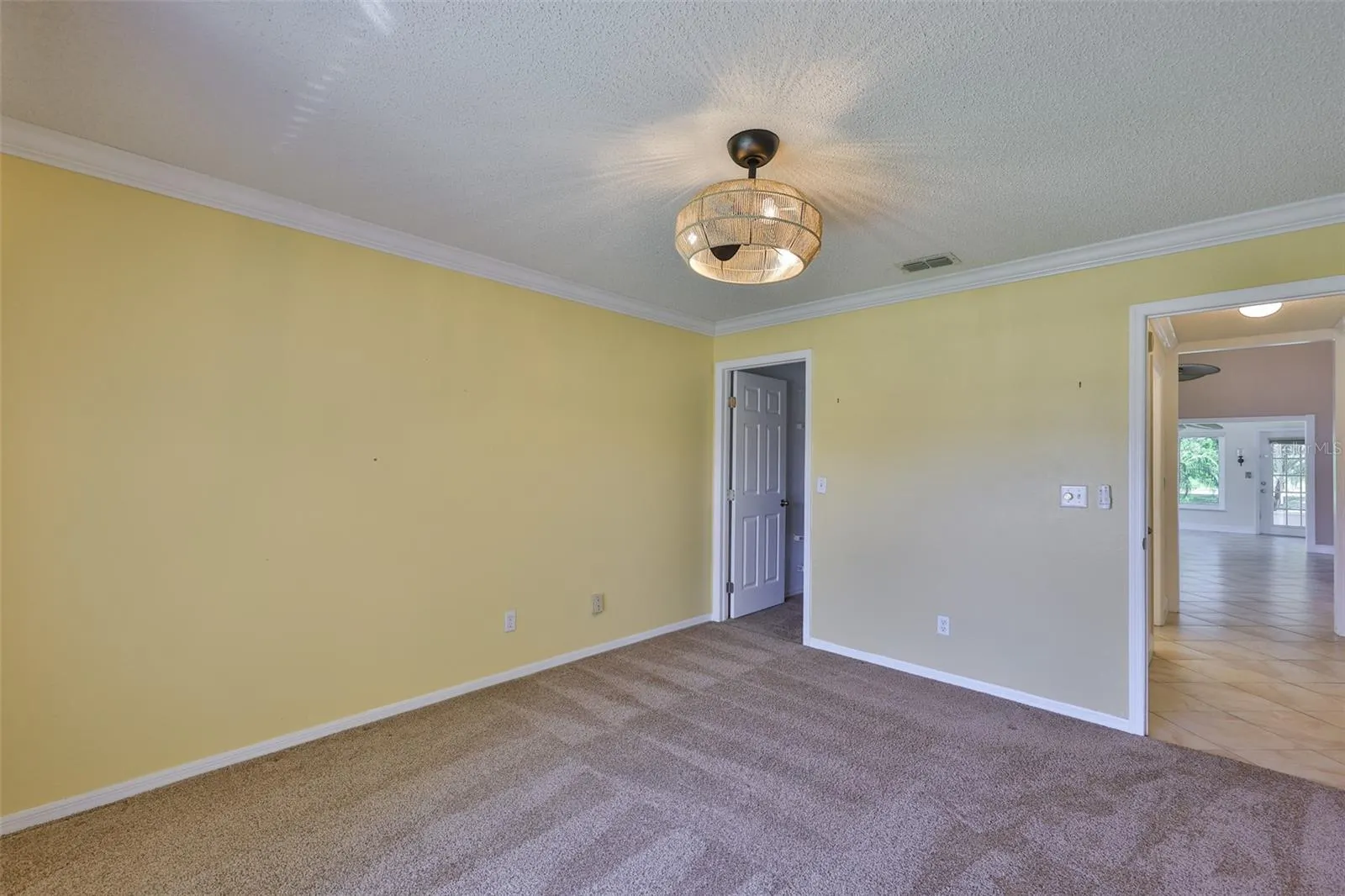 315 CALOOSA WOODS LN