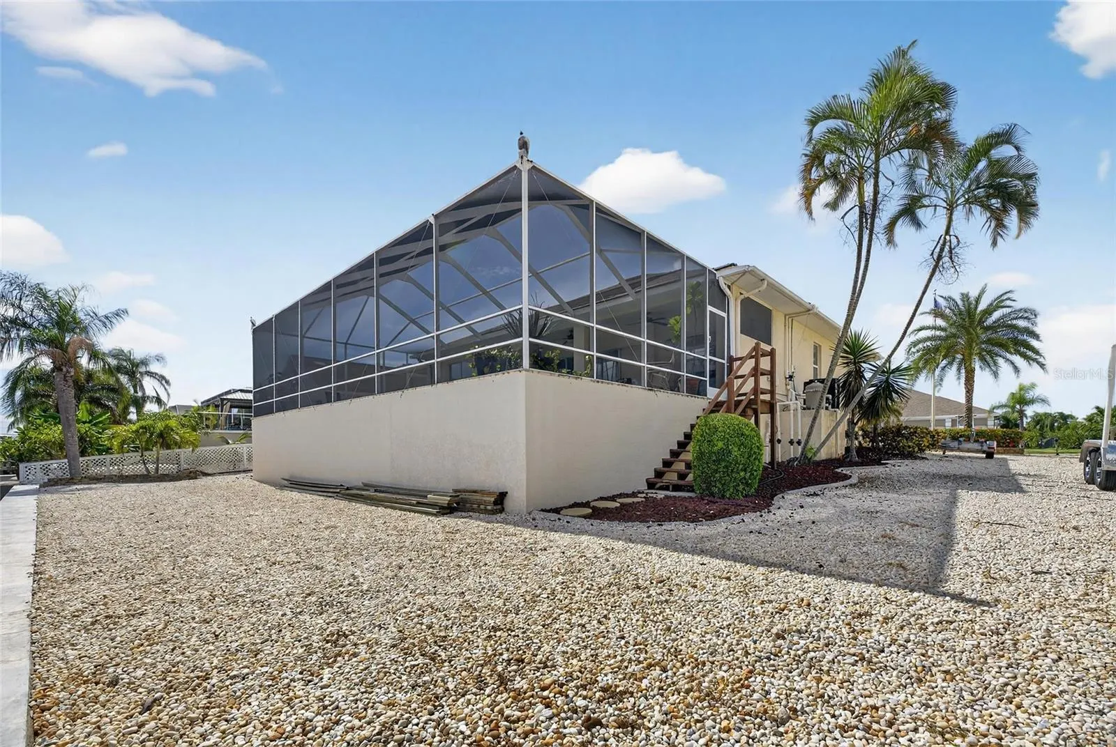 816 GOLF ISLAND DR
