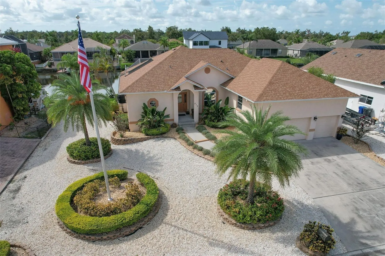 816 GOLF ISLAND DR