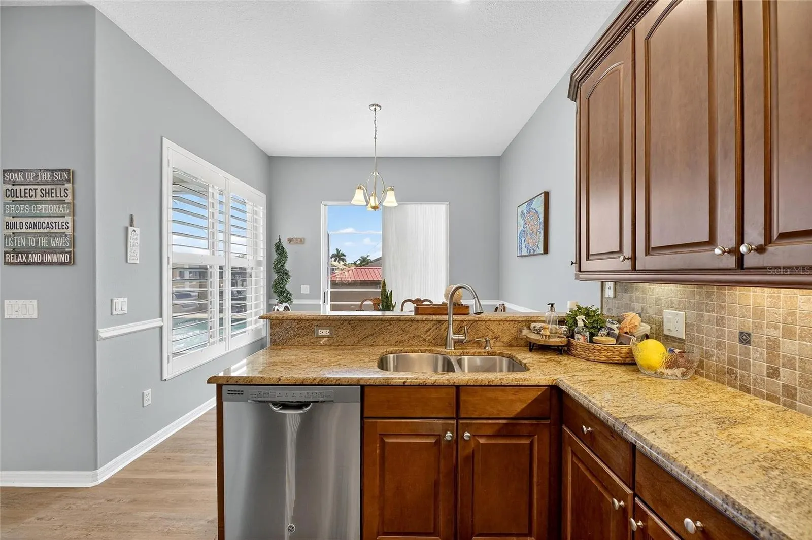 816 GOLF ISLAND DR
