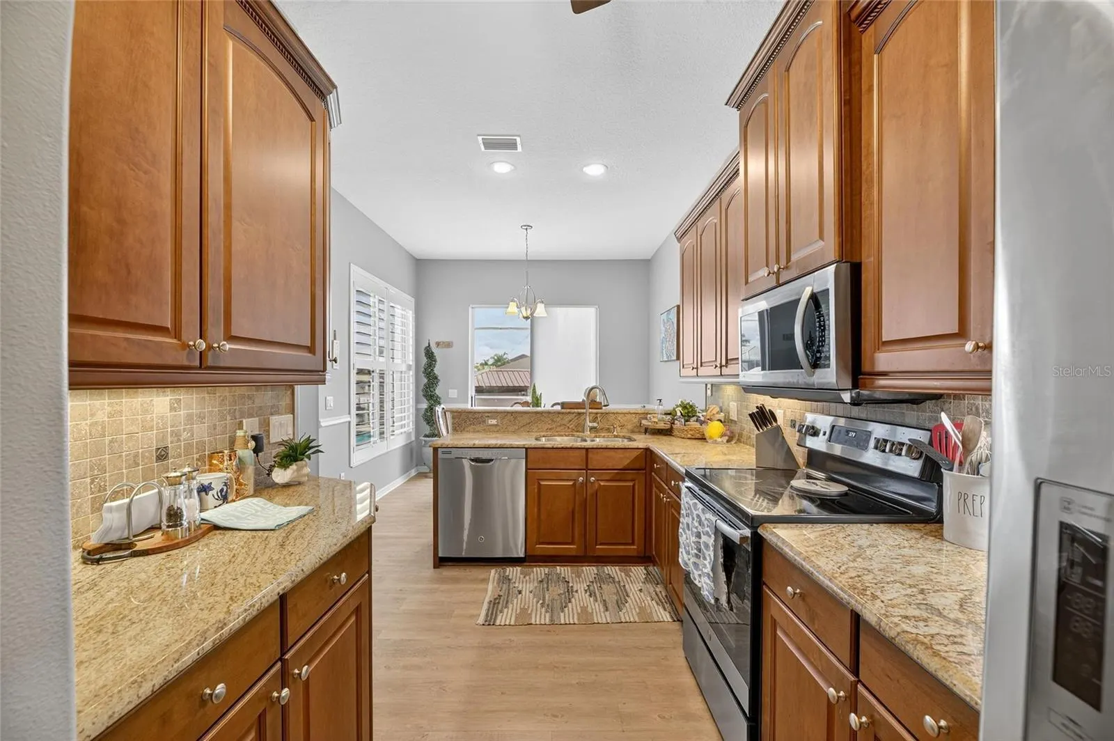 816 GOLF ISLAND DR