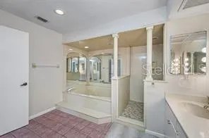 817 CHIPAWAY DR
