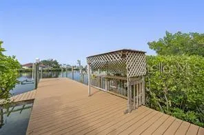 817 CHIPAWAY DR