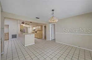 817 CHIPAWAY DR