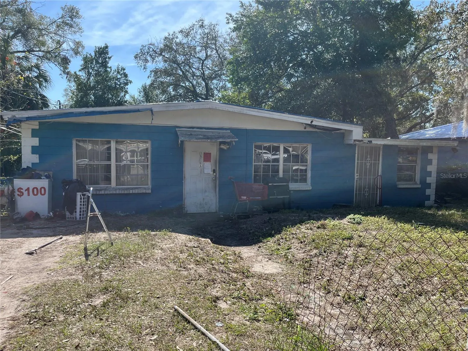 1911 E NOEL ST