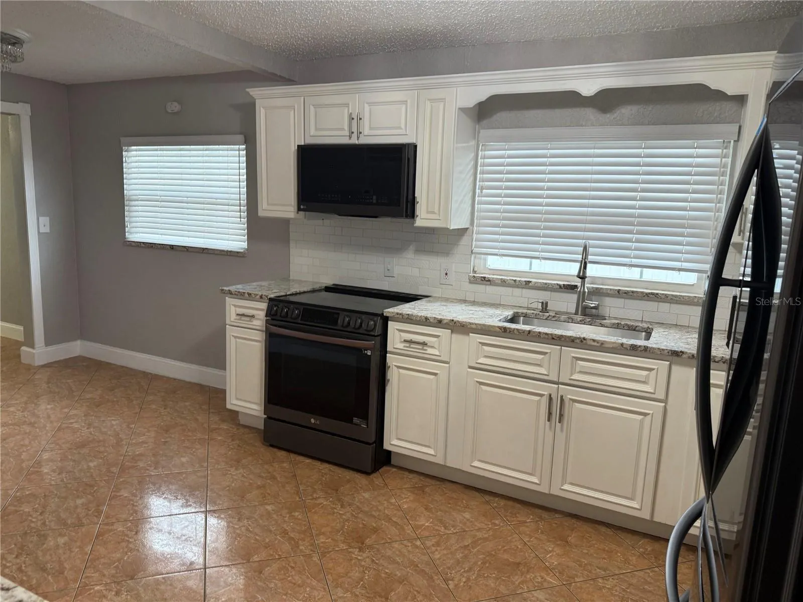 3116 W HAYA ST