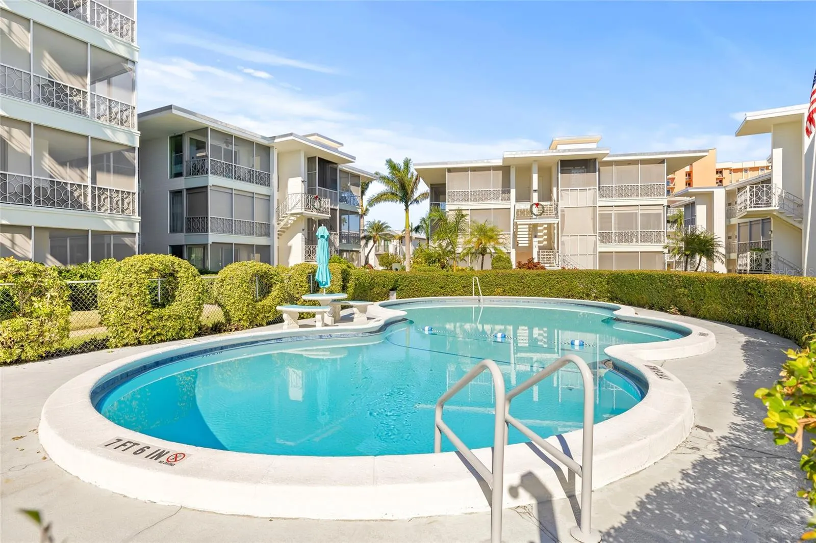 1012 N SHORE DR NE #14, #14