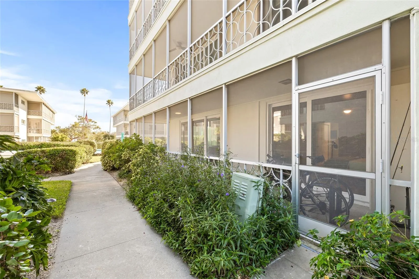1012 N SHORE DR NE #14, #14