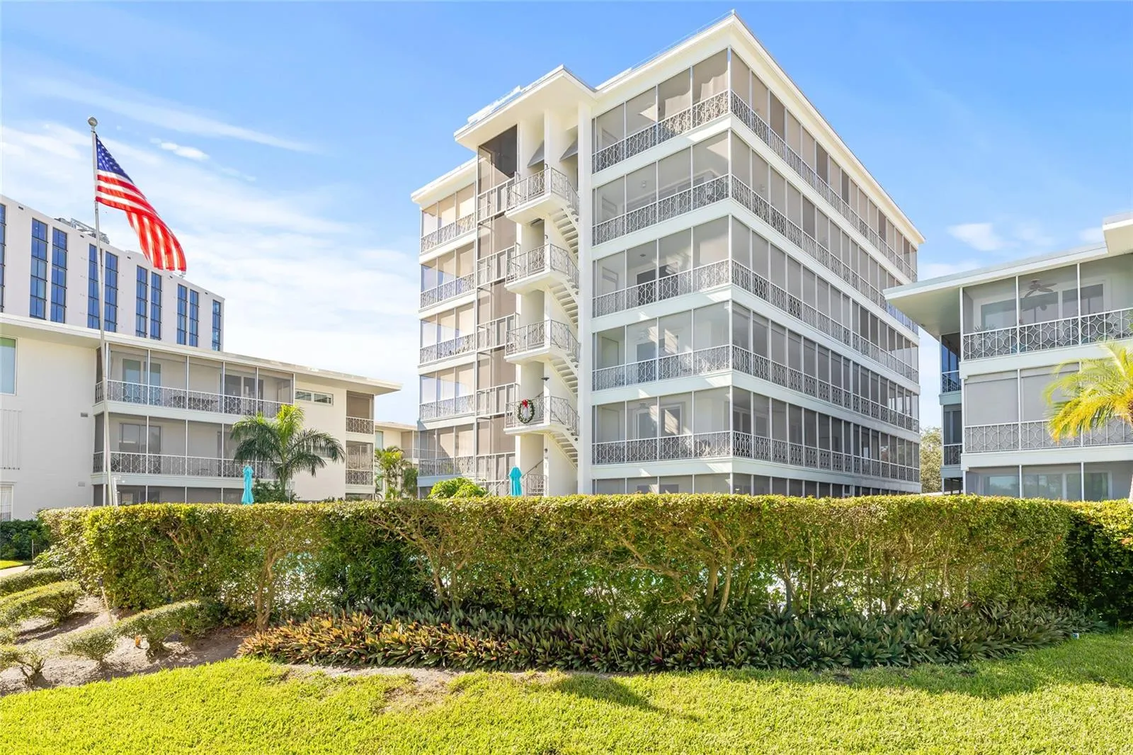 1012 N SHORE DR NE #14, #14