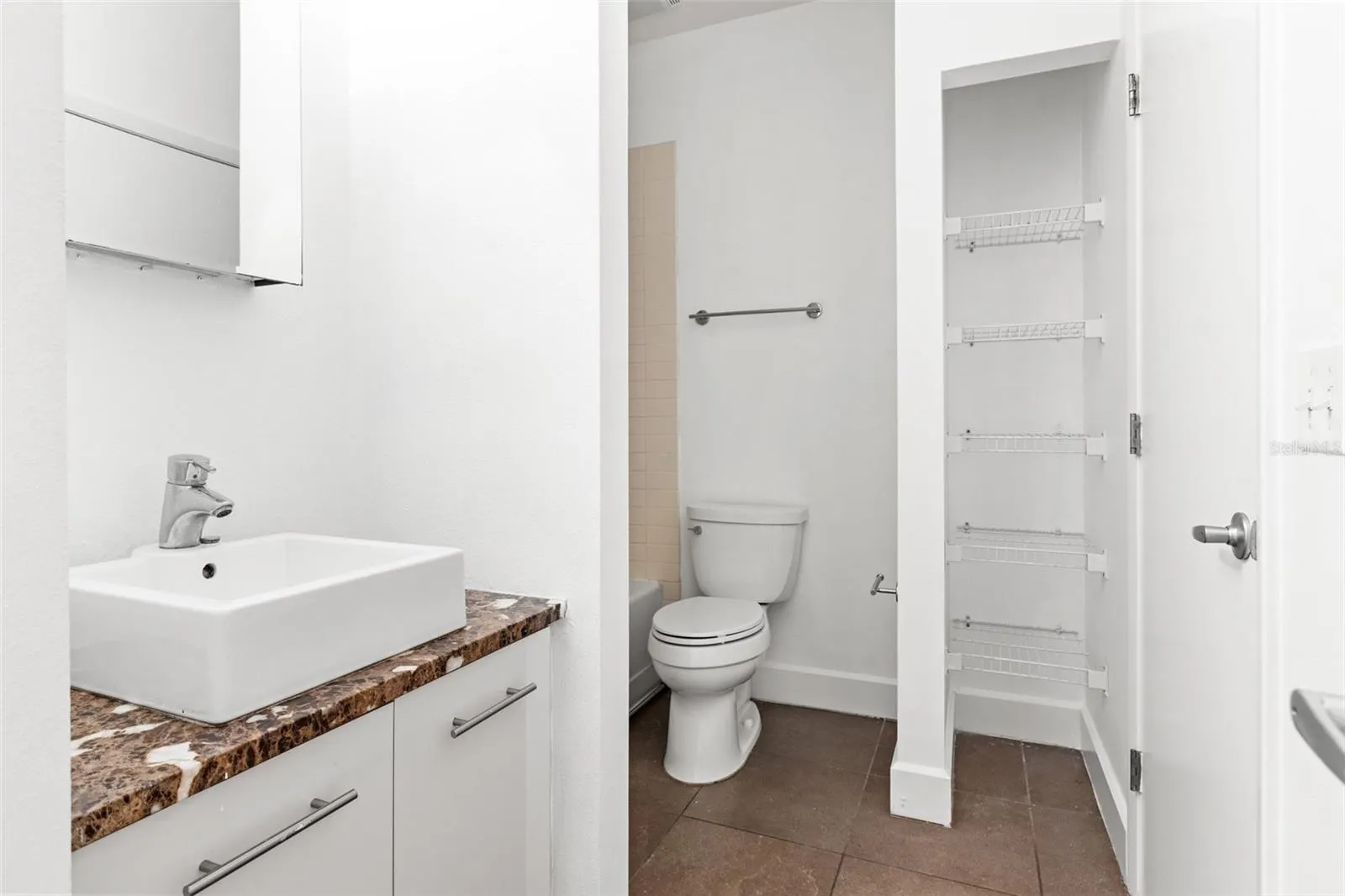 212 S MOODY AVE #3, #3