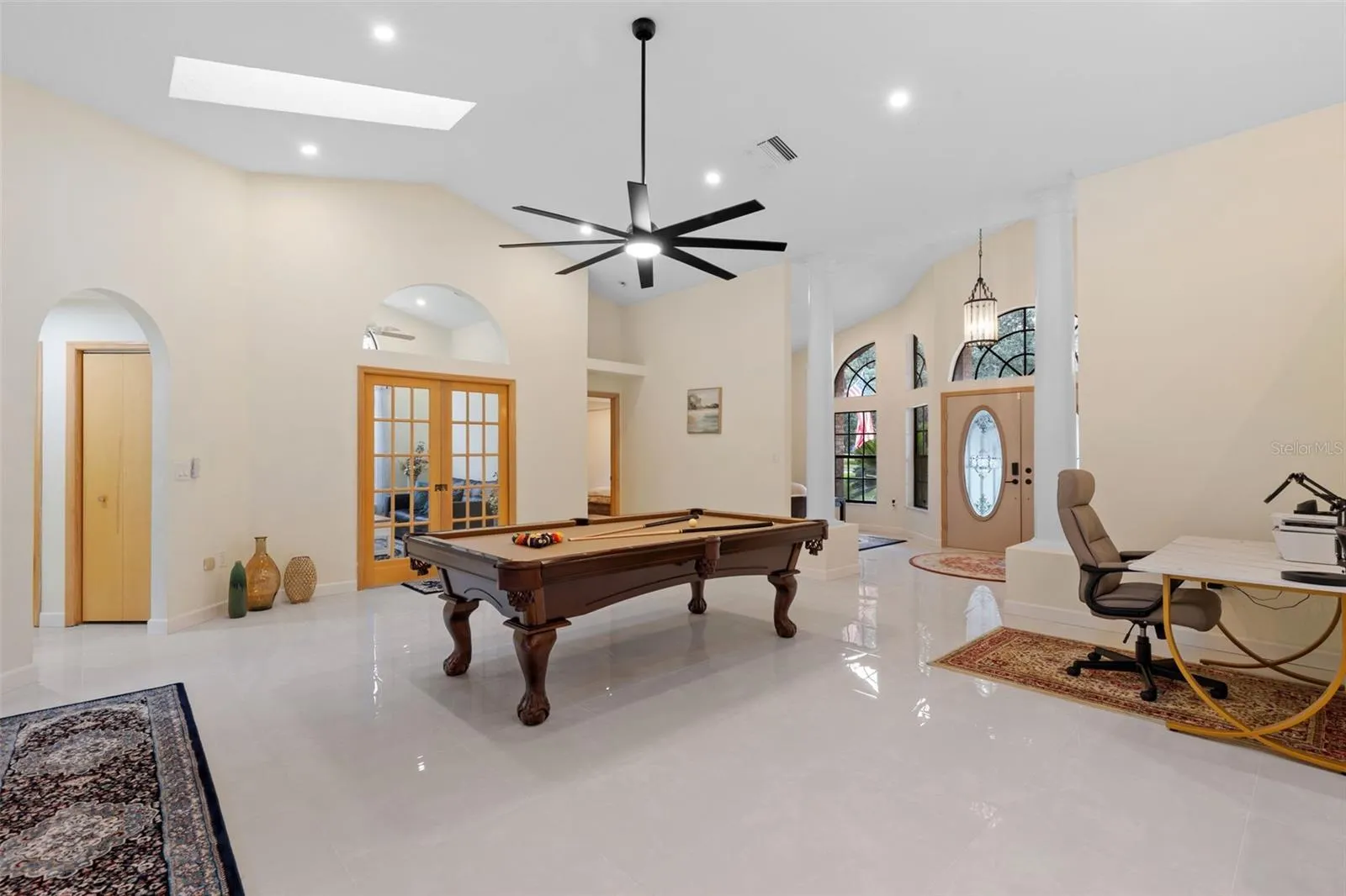 6491 LAUREL OAK DR