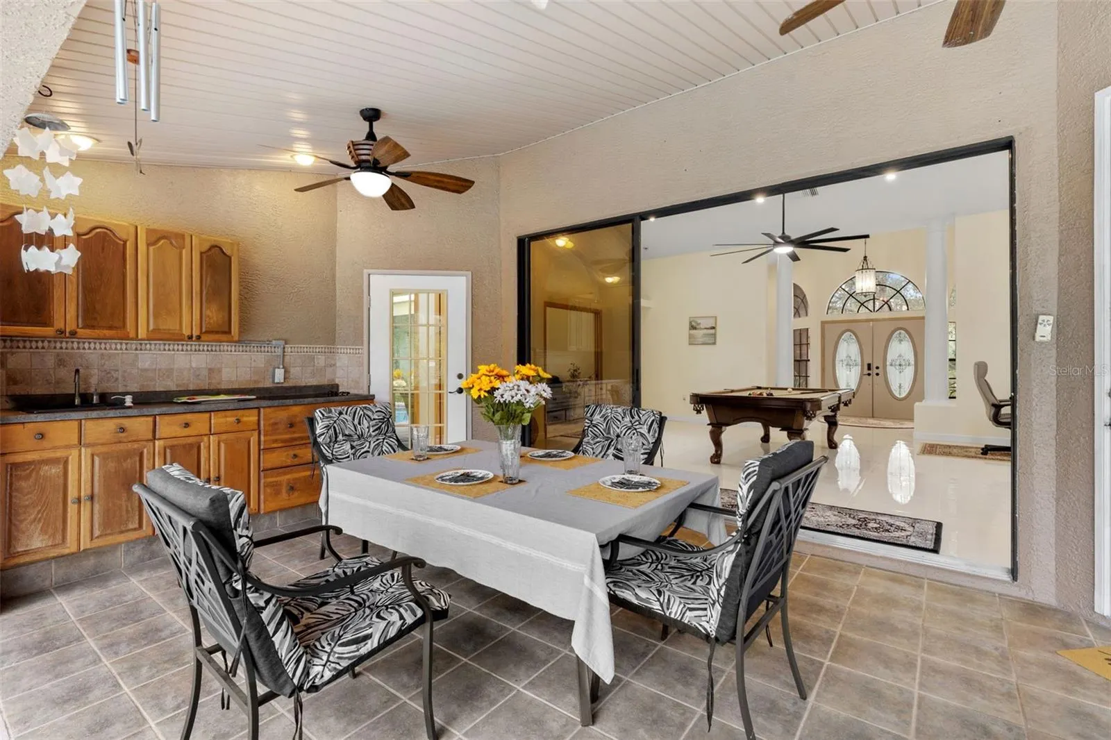 6491 LAUREL OAK DR