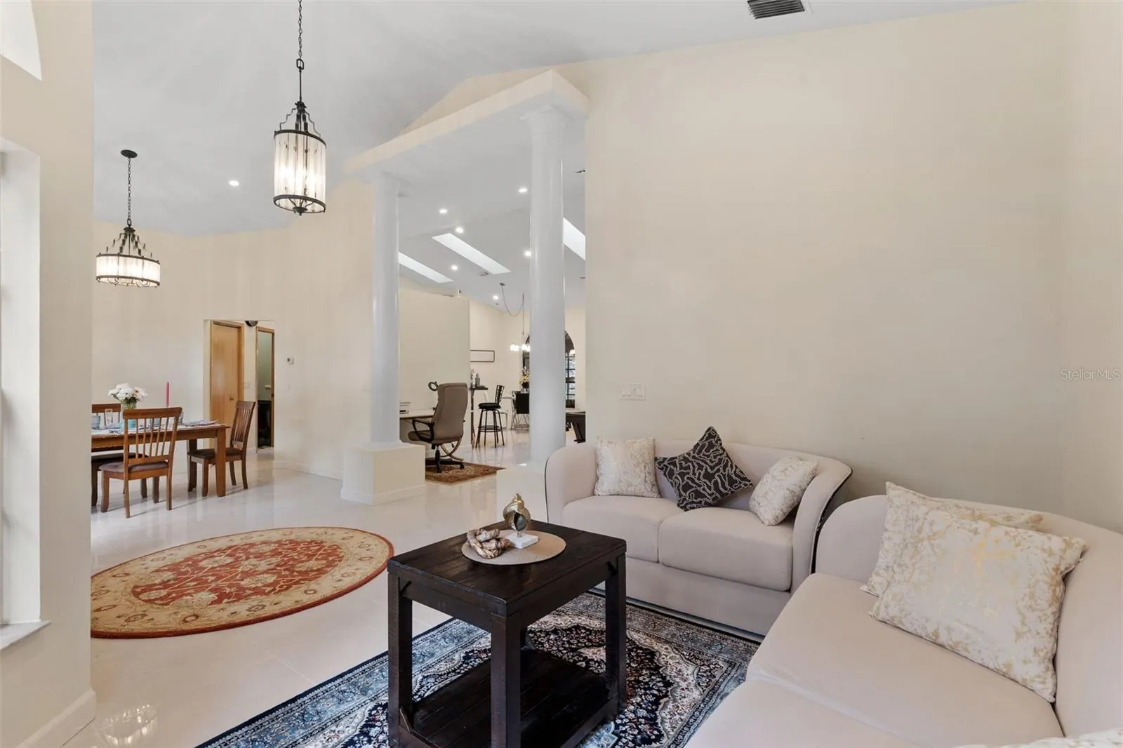 6491 LAUREL OAK DR
