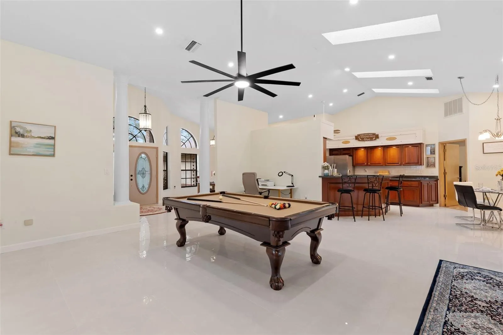 6491 LAUREL OAK DR