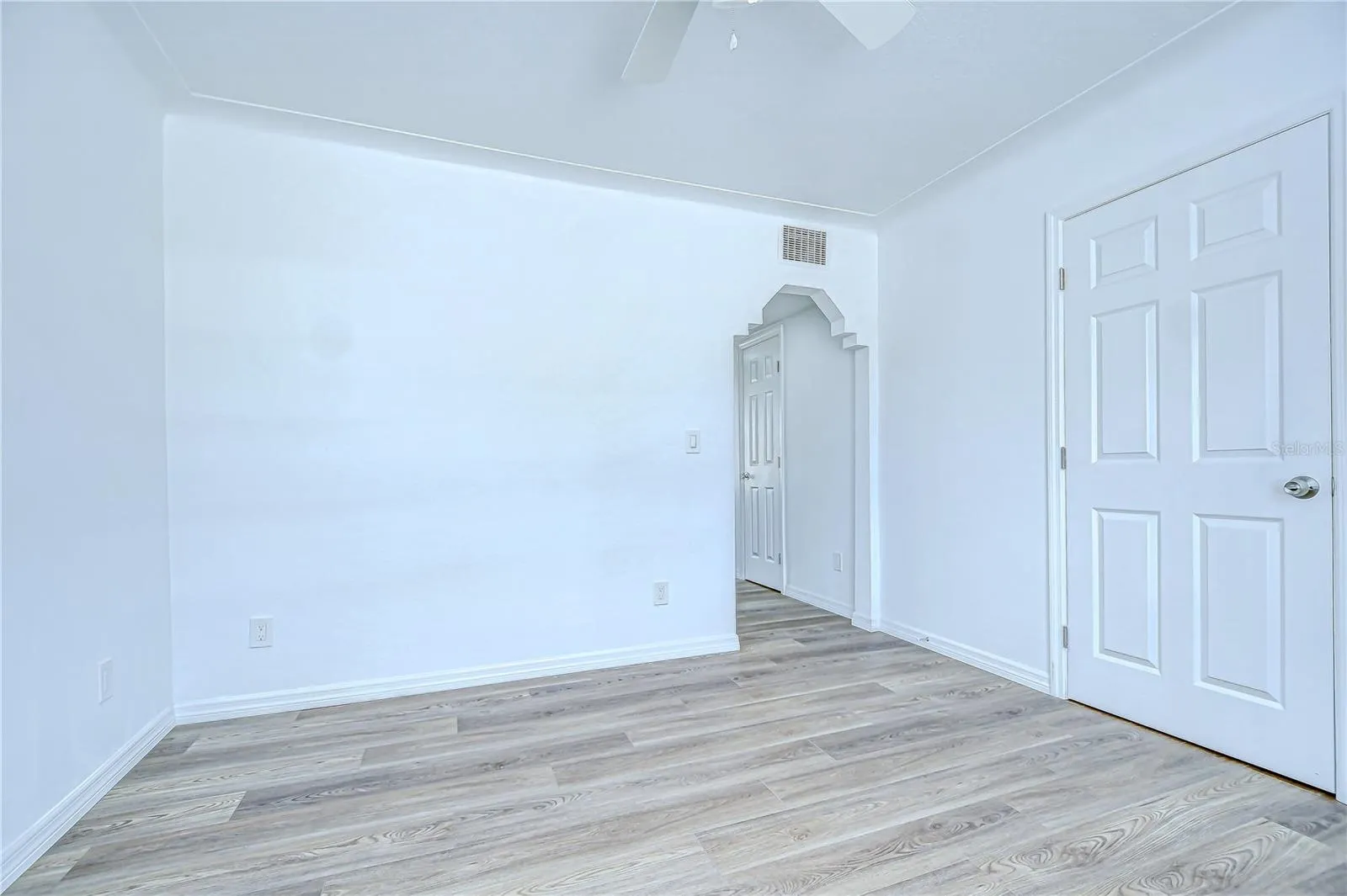 150 E MADEIRA AVE #1, #1
