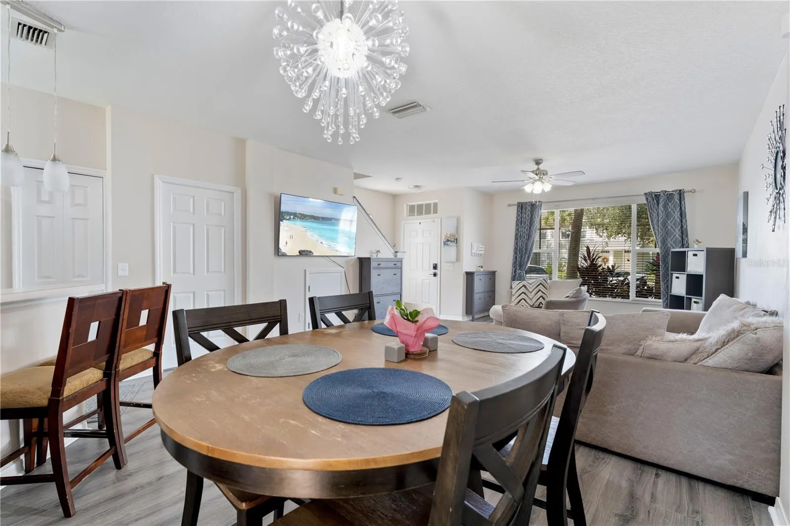 12468 COUNTRY WHITE CIR