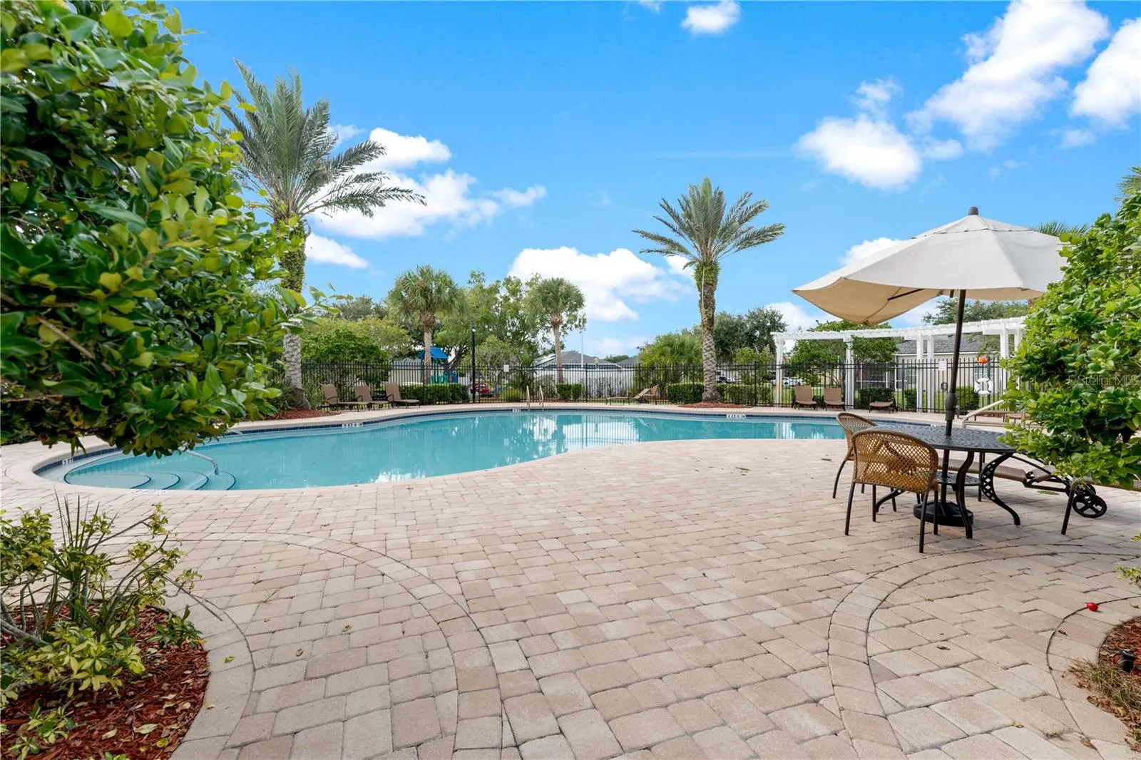 12468 COUNTRY WHITE CIR