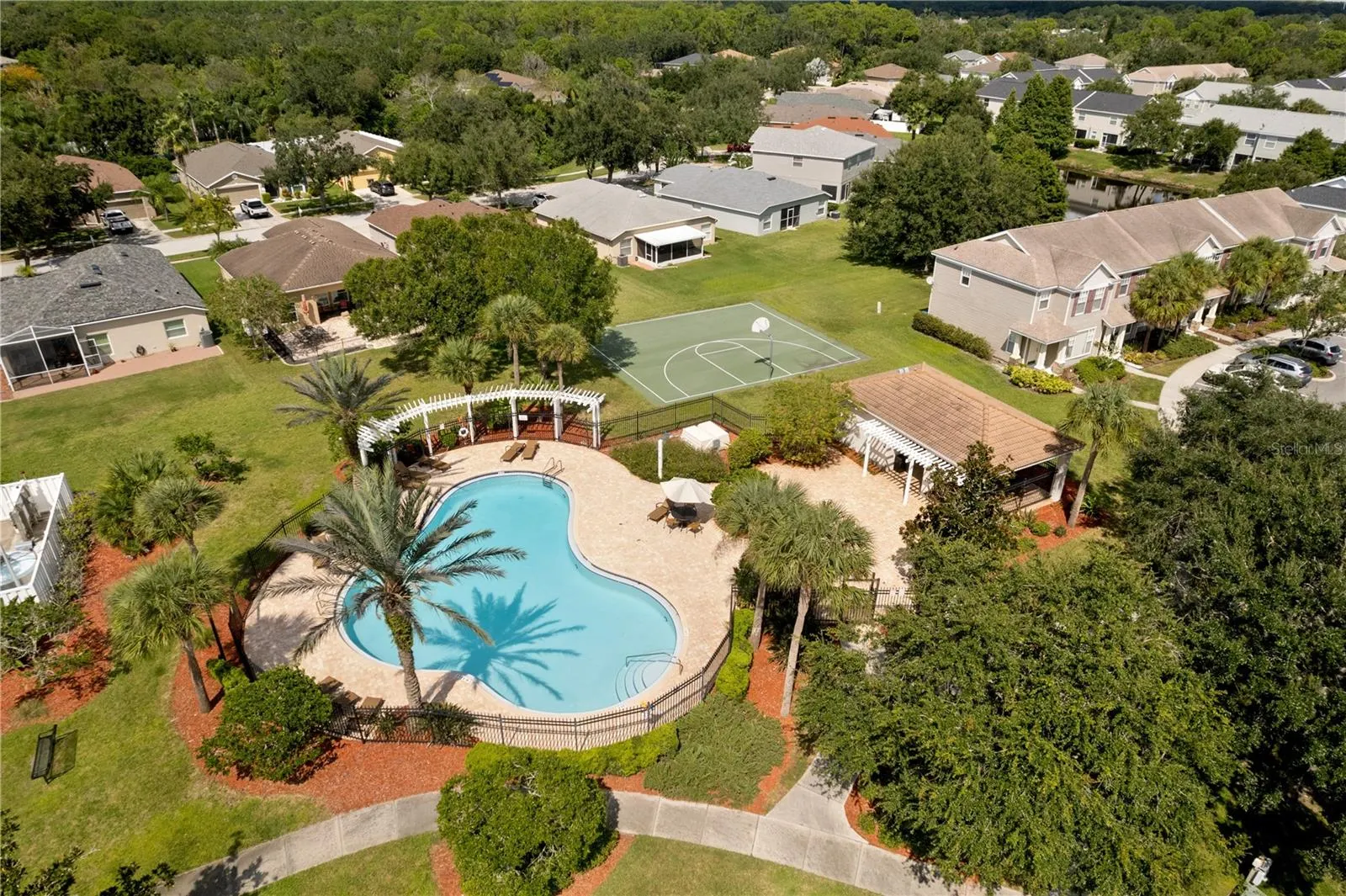 12468 COUNTRY WHITE CIR
