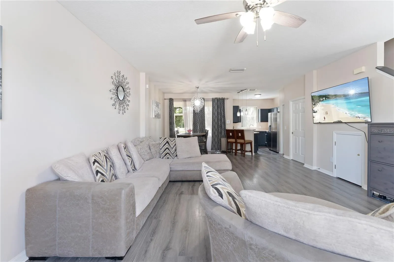12468 COUNTRY WHITE CIR