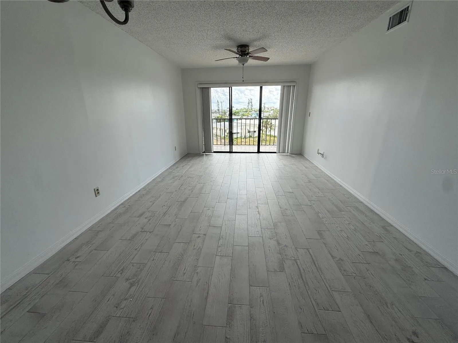 145 116TH AVE #303, #303
