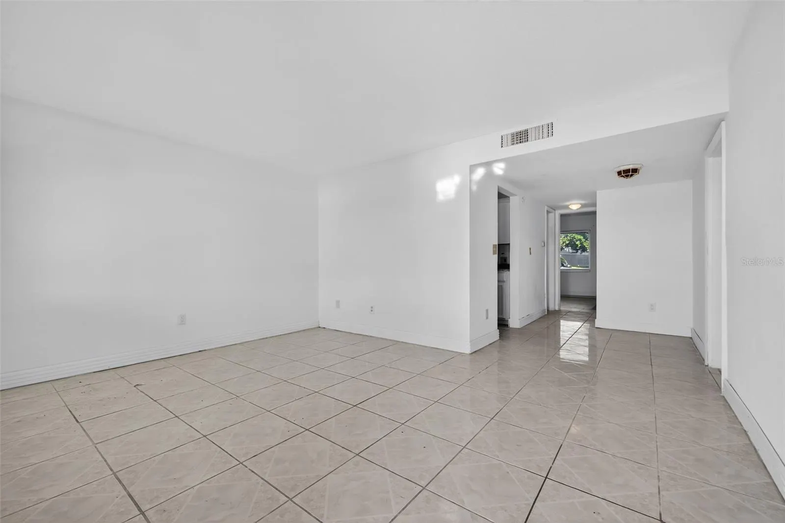 275 116TH AVE