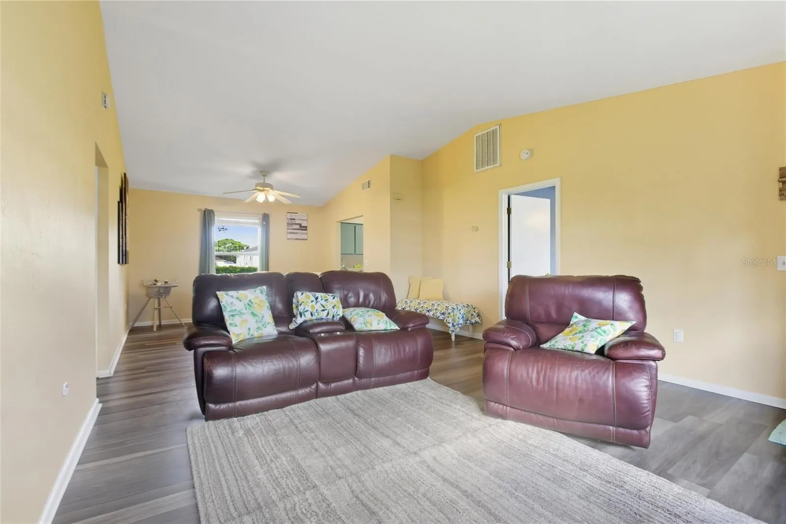 1222 SE 23RD AVE