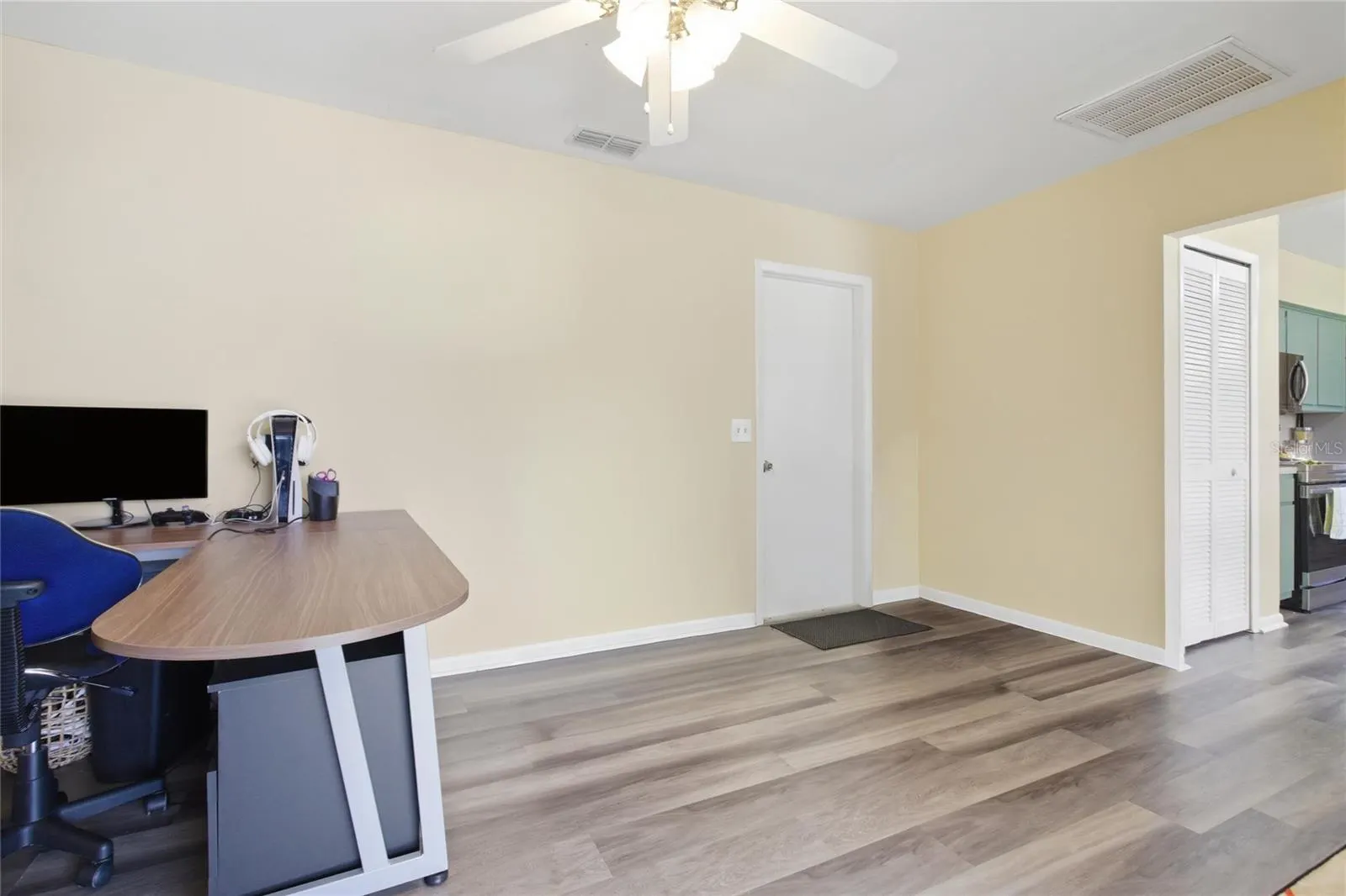 1222 SE 23RD AVE