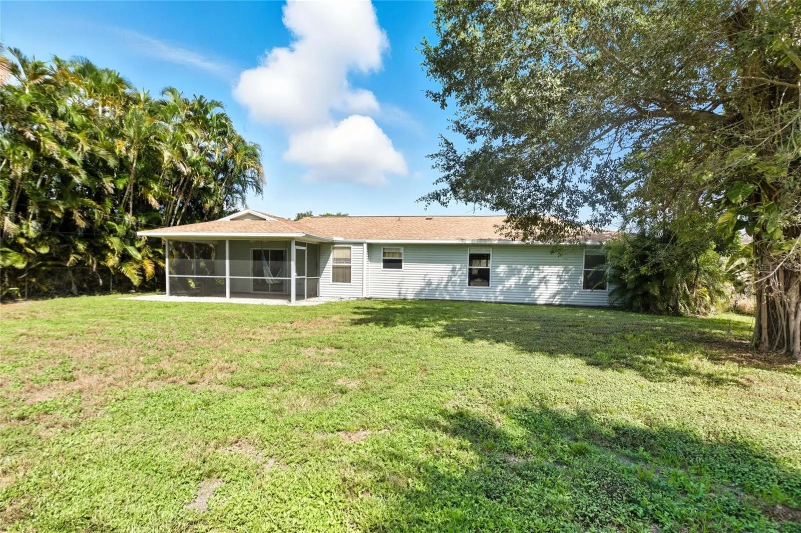 1222 SE 23RD AVE