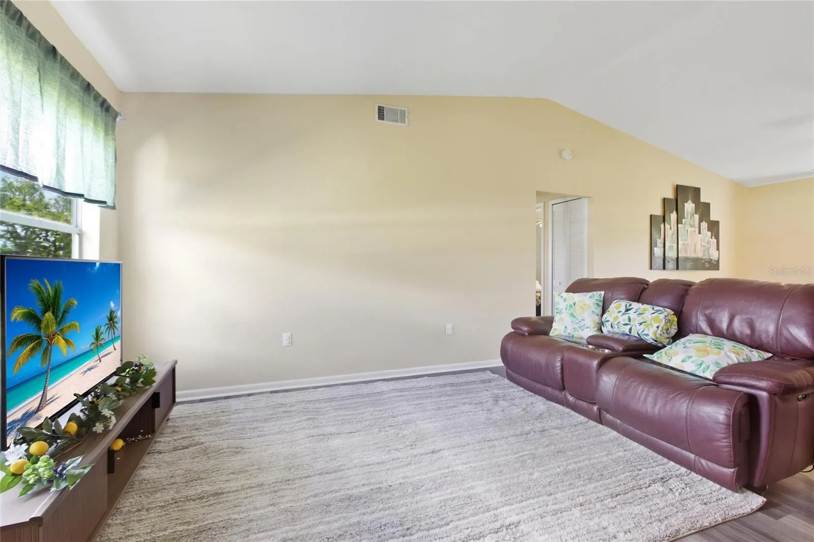 1222 SE 23RD AVE