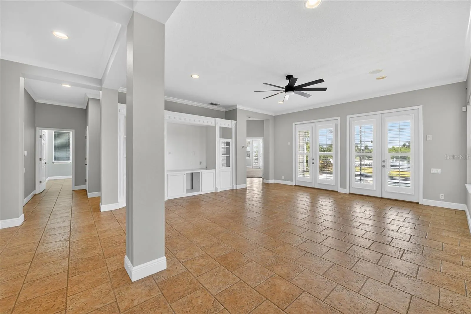 5617 SEAGRASS PL