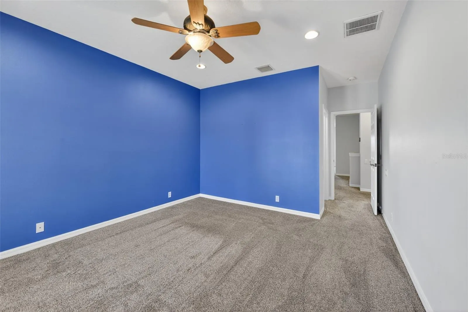 5617 SEAGRASS PL