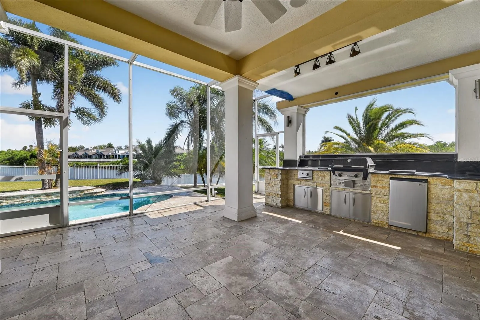 5617 SEAGRASS PL
