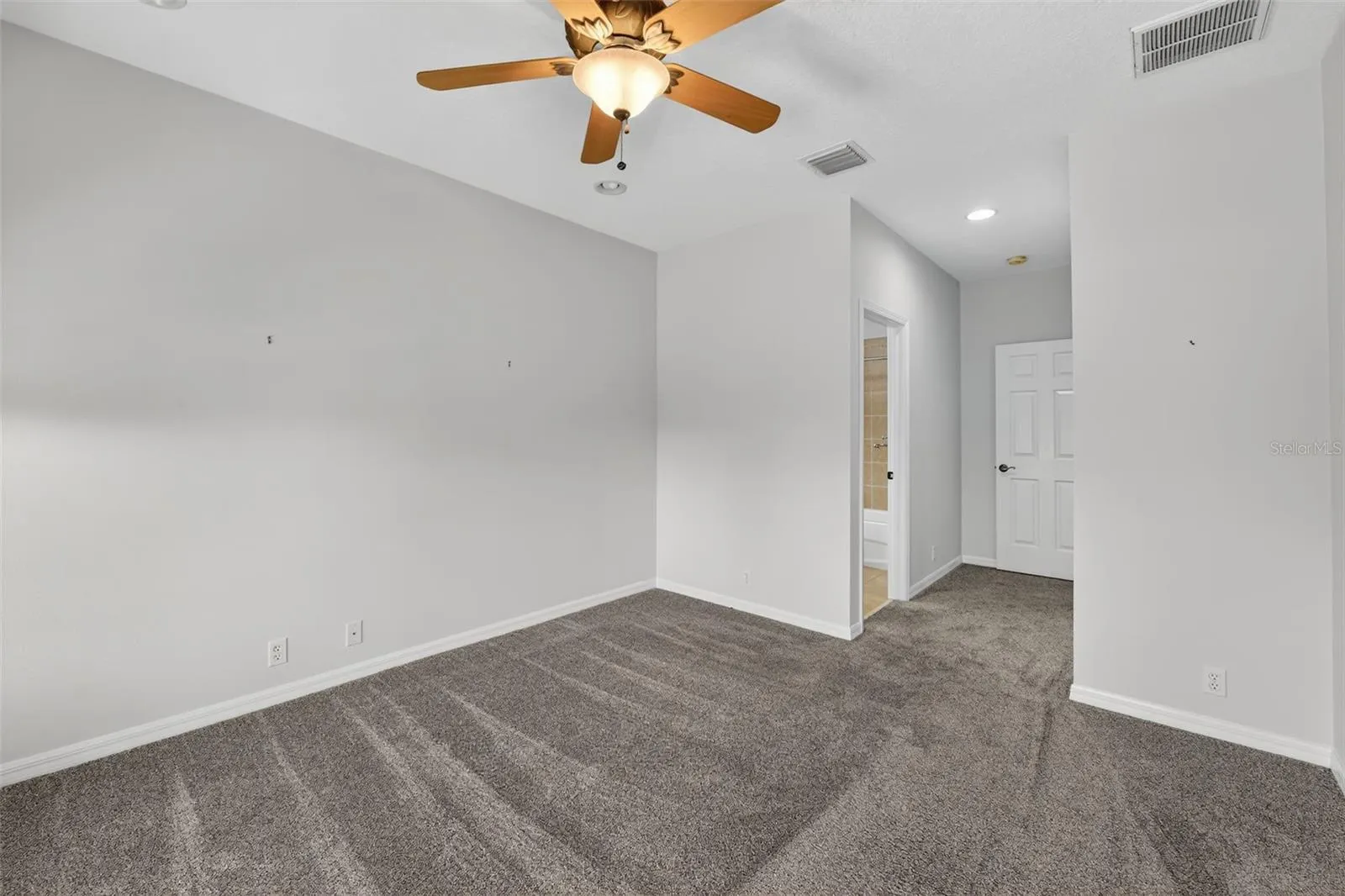 5617 SEAGRASS PL