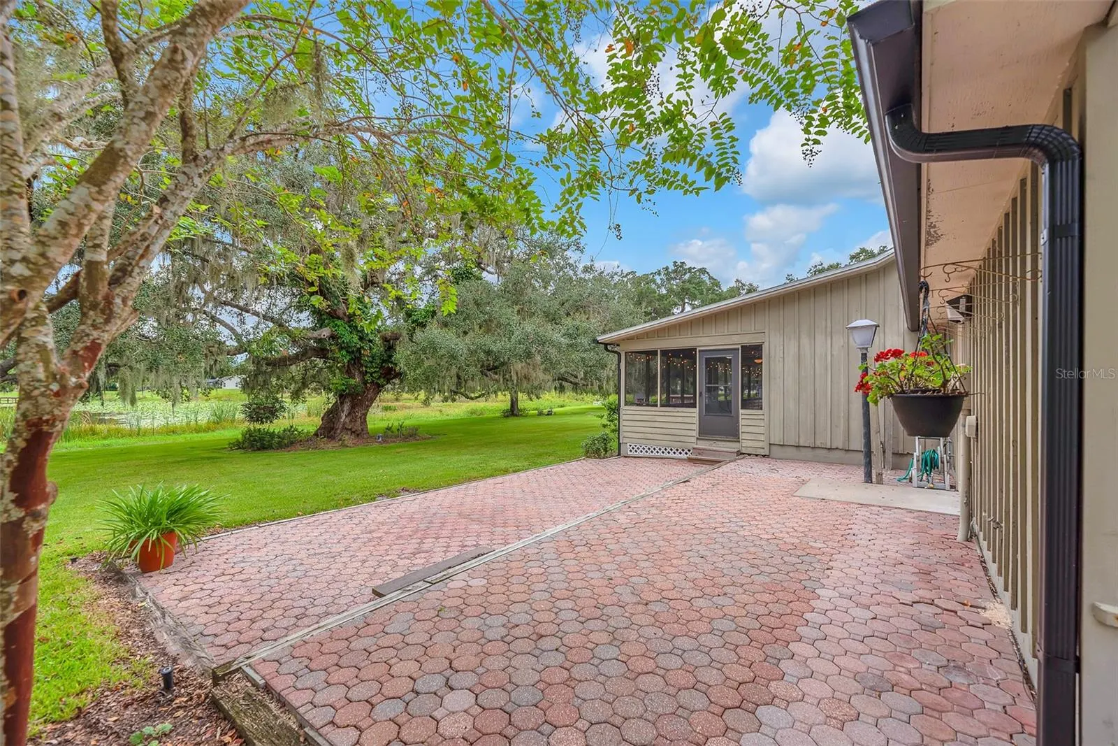 1204 JOE HENRY WHEELER DR