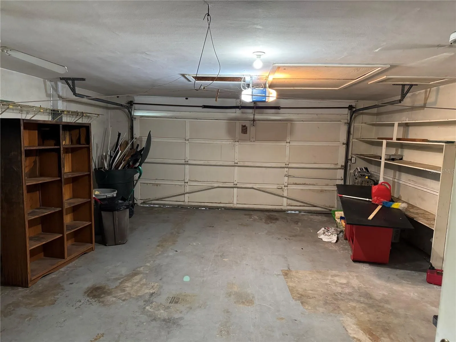 1434 HAGEN AVE